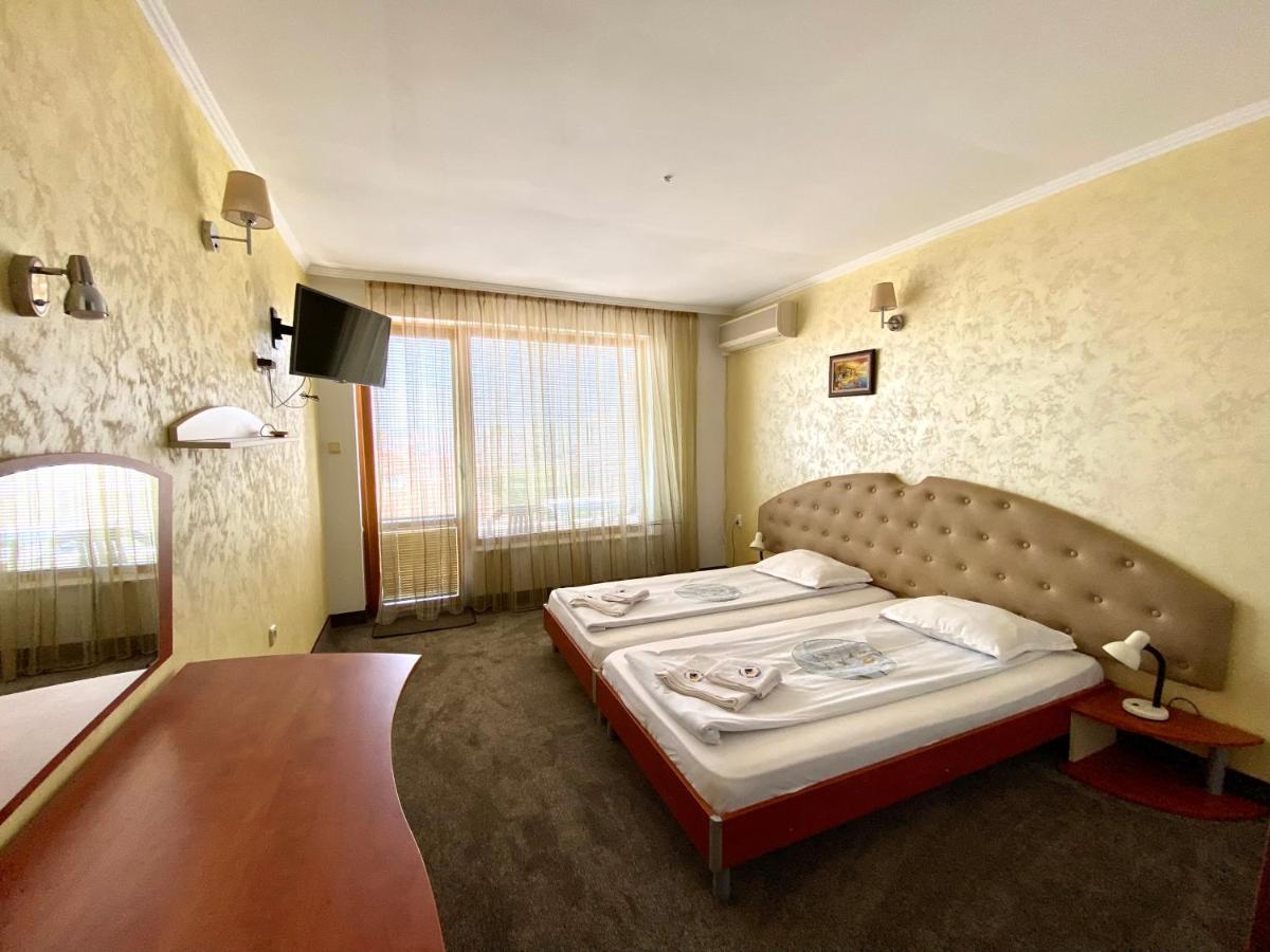 Family Hotel The Golden Fish 索佐波尔 外观 照片