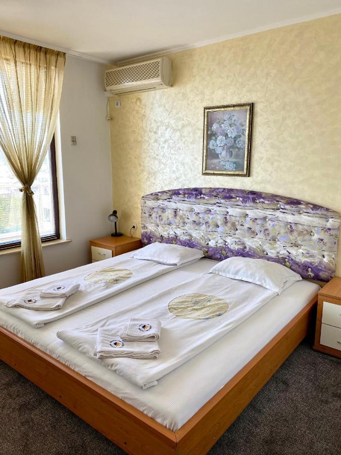 Family Hotel The Golden Fish 索佐波尔 外观 照片