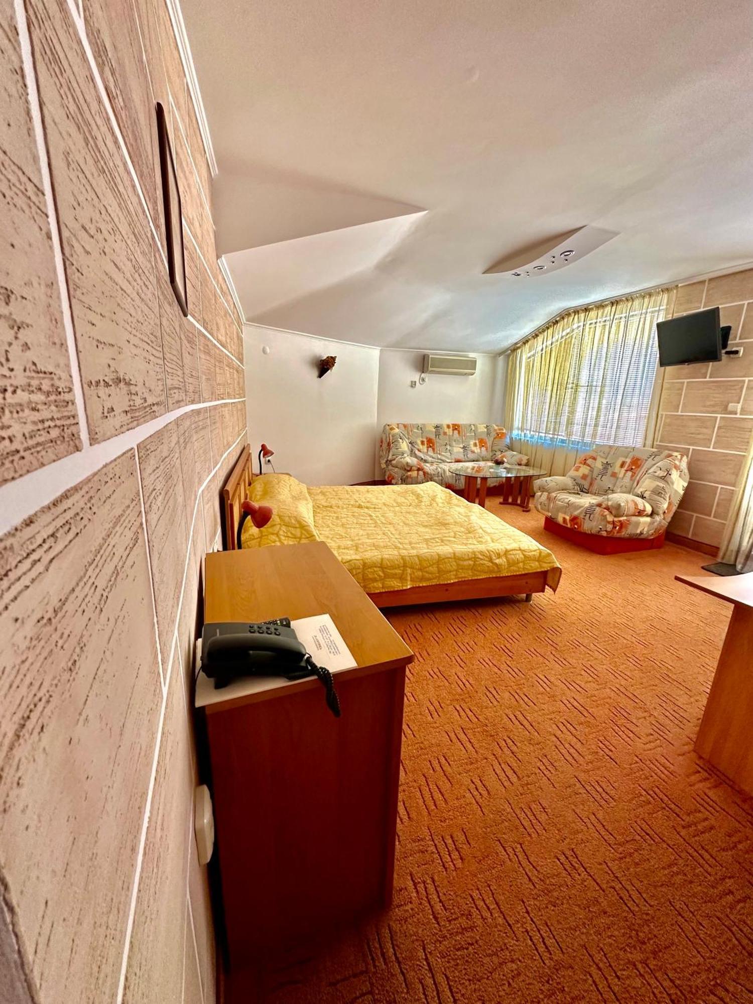 Family Hotel The Golden Fish 索佐波尔 外观 照片