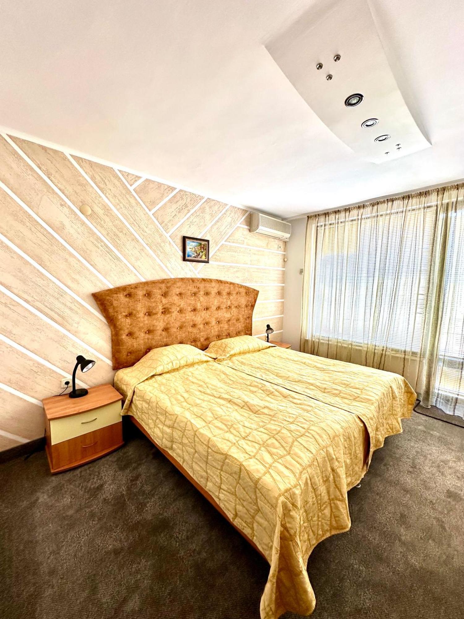 Family Hotel The Golden Fish 索佐波尔 外观 照片