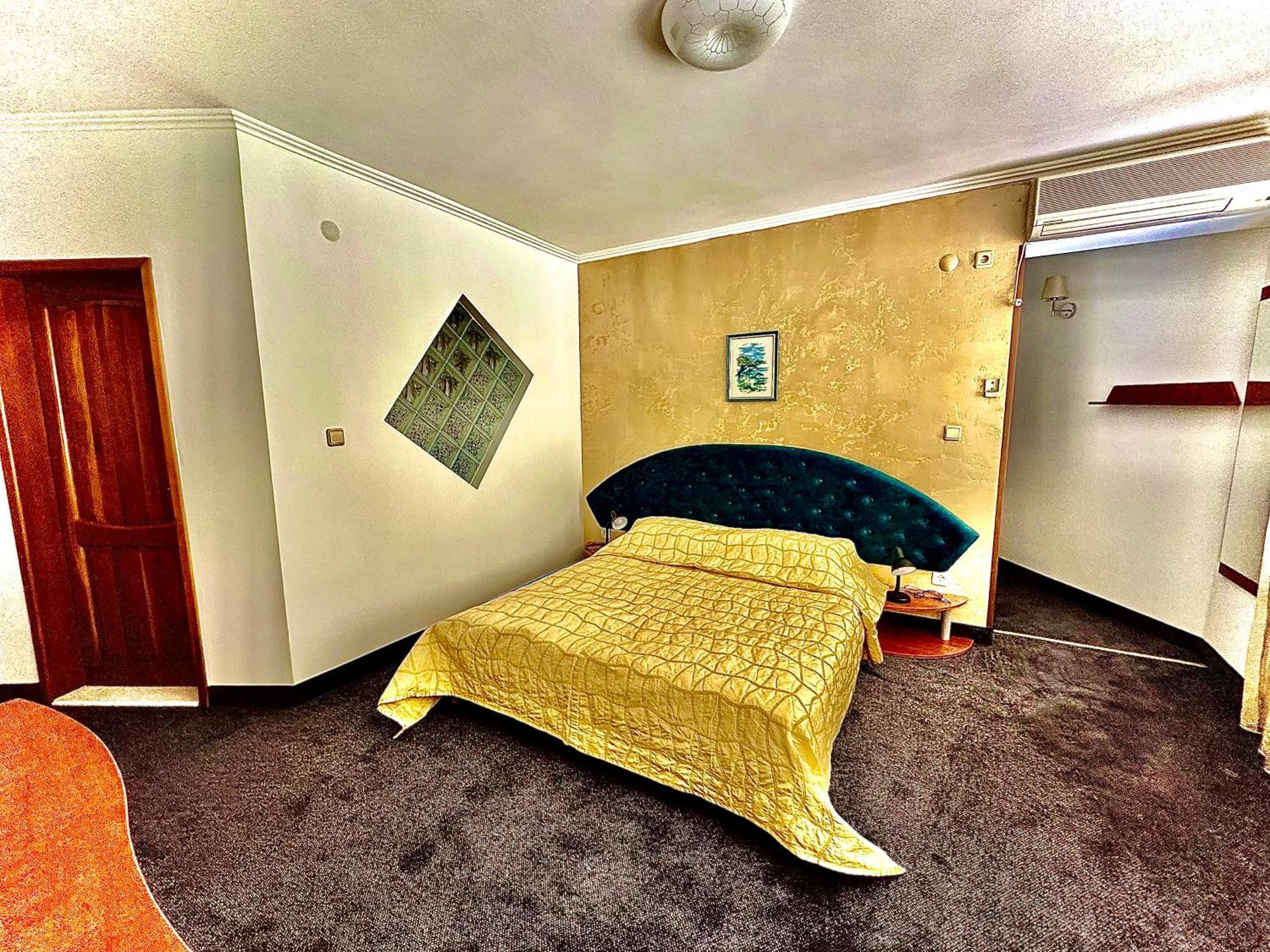 Family Hotel The Golden Fish 索佐波尔 外观 照片